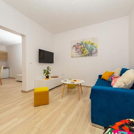 Al Pino Blue Property Premantura Exterior photo