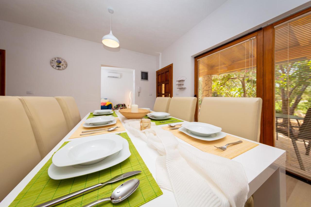 Al Pino Blue Property Premantura Exterior photo